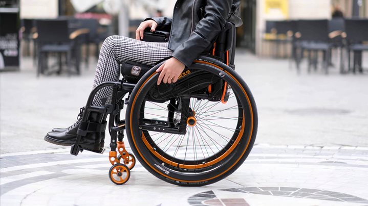 Tips for vask og desinfeksjon av manuelle rullestoler